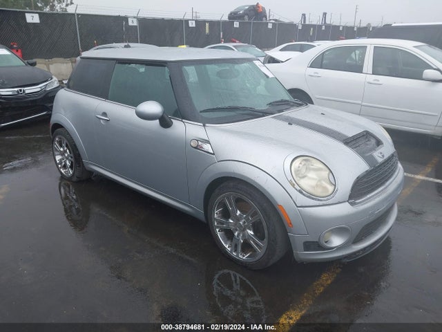 2009 MINI COOPER S WMWMF73549TW83667 Photo 0