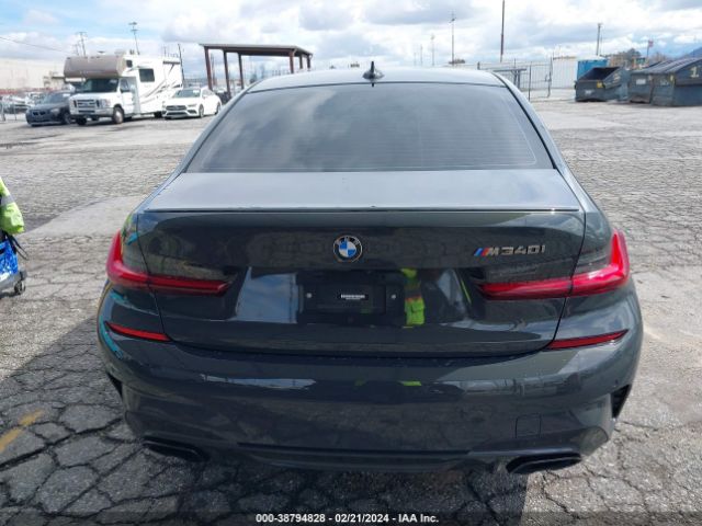 WBA5U7C0XNFM16850 BMW 3 Series M340i