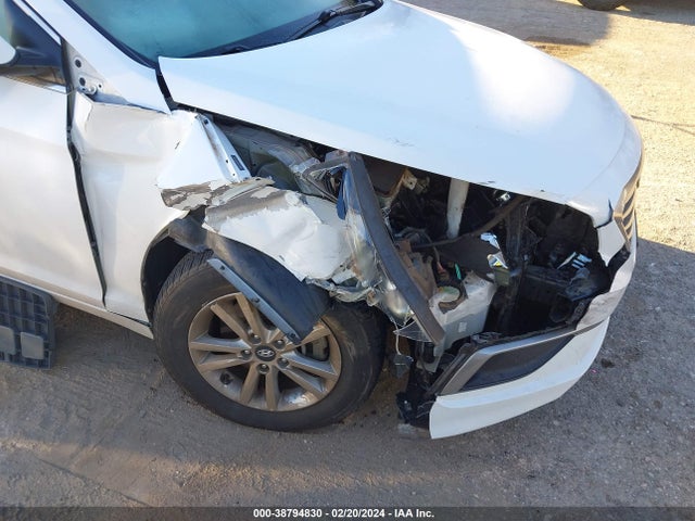 Hyundai SONATA SE 2016 5NPE24AF1GH353290 Image 6