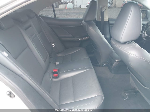 JTHBA1D23J5065192 Lexus IS 300