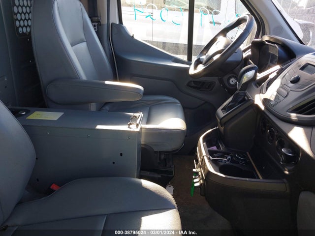Ford Transit-250 2016 1FTYR1YM4GKA80245 Image 5
