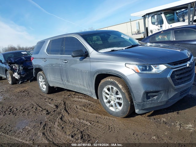 Chevrolet Traverse Ls 2019 1GNEVFKW7KJ286039 головне зображення