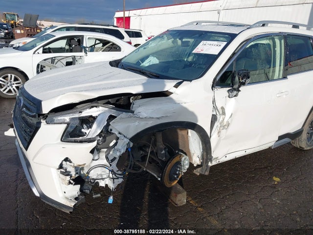 JF2SKARC1NH514195 Subaru Forester Touring