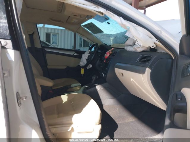 3VWDB7AJ1HM209037 Volkswagen Jetta 1.4t Se