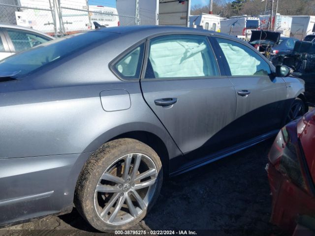 1VWAA7A34JC012121 Volkswagen Passat 2.0t R-line/2.0t S