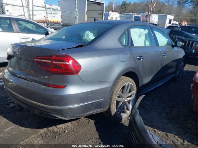 1VWAA7A34JC012121 Volkswagen Passat 2.0t R-line/2.0t S