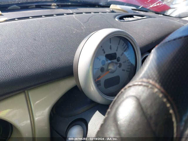 2003 MINI COOPER WMWRC33413TE19007 Photo 6