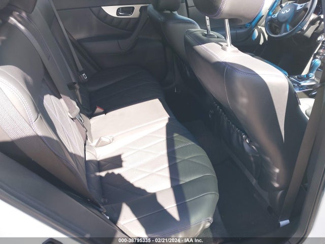 Infiniti QX70 2017 JN8CS1MUXHM144335 Image 8