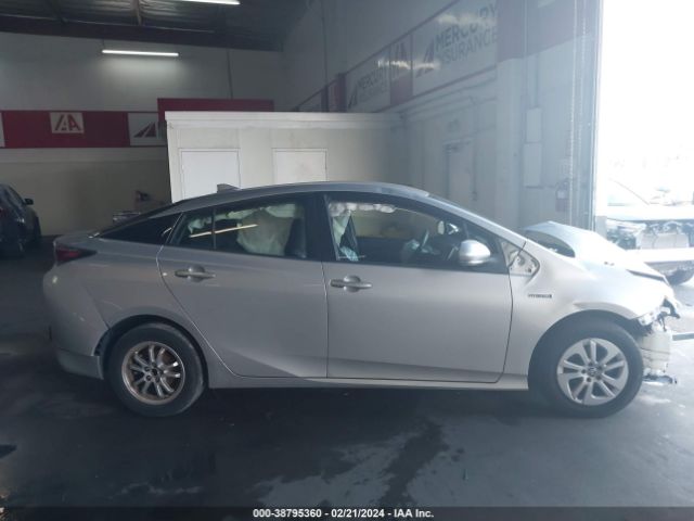 JTDKBRFU7J3593423 Toyota Prius One