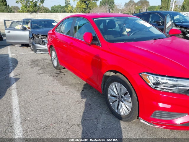 3VWC57BU8KM002843 Volkswagen JETTA