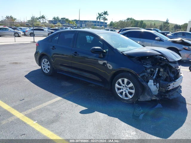 Toyota COROLLA LE 2020 5YFEPRAE5LP102355 Image 1