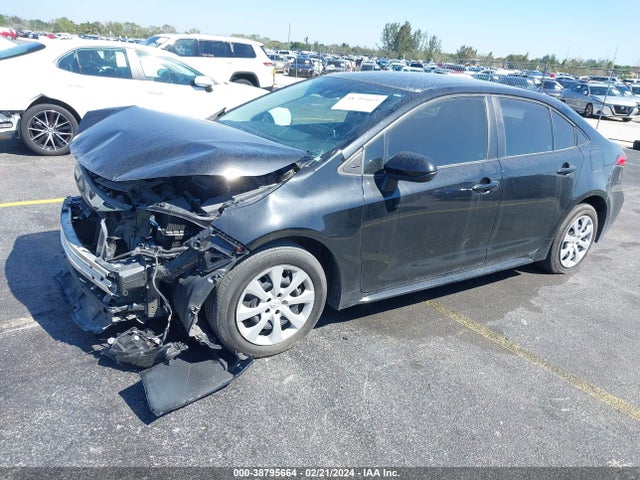 Toyota COROLLA LE 2020 5YFEPRAE5LP102355 Image 2