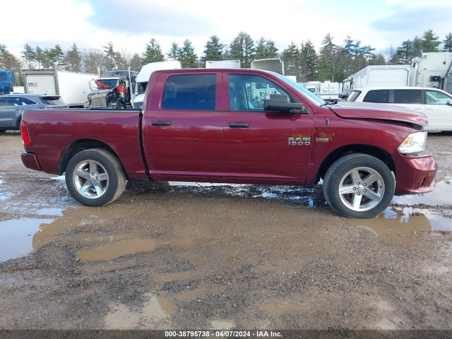 RAM 1500 Express  4x4 5'7 Box 2018 3C6RR7KT5JG195644 Image 13