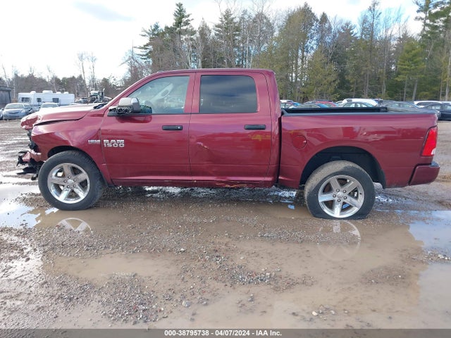 RAM 1500 Express  4x4 5'7 Box 2018 3C6RR7KT5JG195644 Image 14