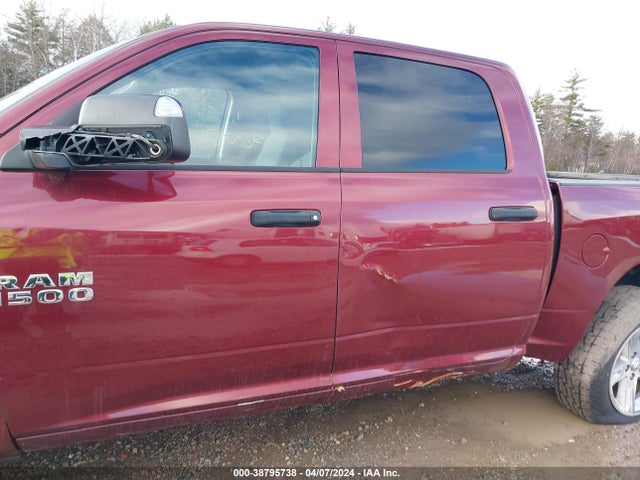 RAM 1500 Express  4x4 5'7 Box 2018 3C6RR7KT5JG195644 Image 17
