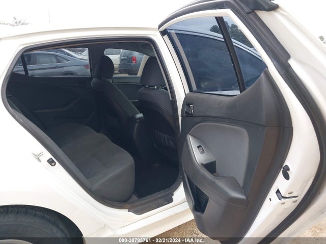 KIA Optima Lx 2015 KNAGM4A72F5646798 Image 8