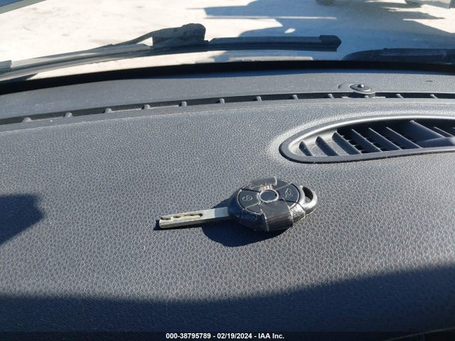 2006 MINI COOPER S WMWRE33516TJ33422 Photo 10