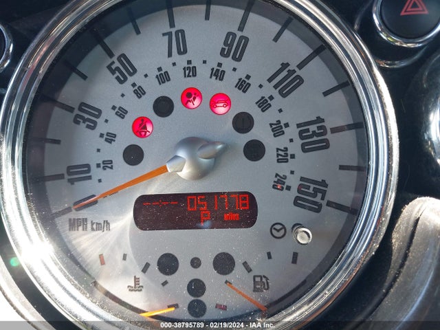 2006 MINI COOPER S WMWRE33516TJ33422 Photo 6