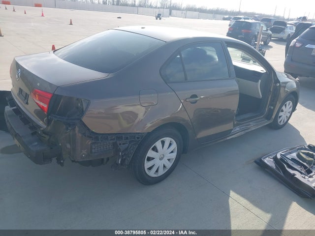 3VW2K7AJ8FM277808 Volkswagen Jetta 2.0l S