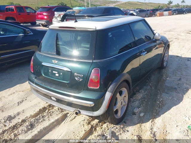 2002 MINI COOPER WMWRC33482TE12876 Photo 3