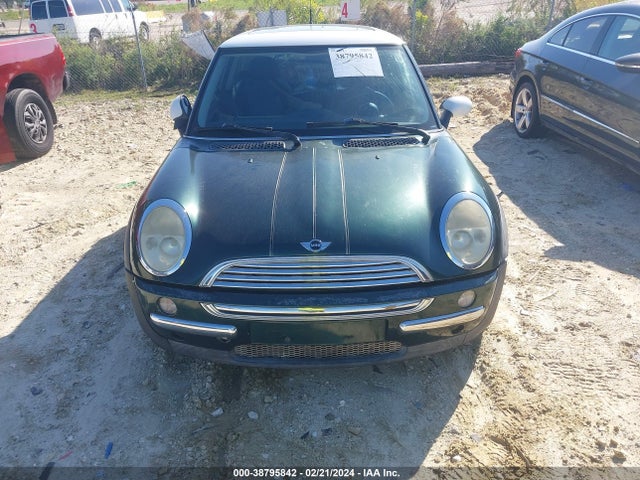 2002 MINI COOPER WMWRC33482TE12876 Photo 5