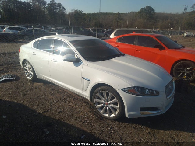 2013 JAGUAR XF SAJWJ0EFXD8S86565 Photo 0