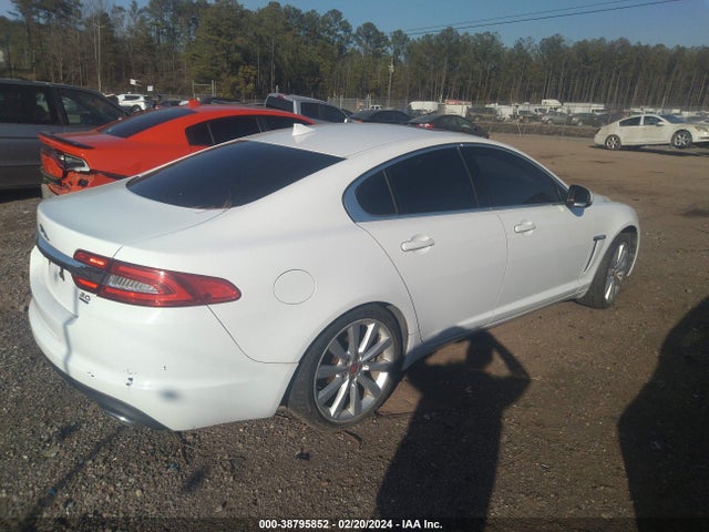 2013 JAGUAR XF SAJWJ0EFXD8S86565 Photo 3