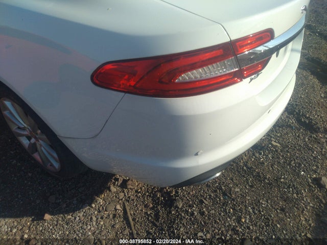 2013 JAGUAR XF SAJWJ0EFXD8S86565 Photo 5
