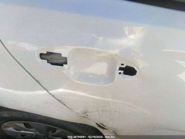 KIA RIO S 2018 3KPA24AB8JE071669 Image 12