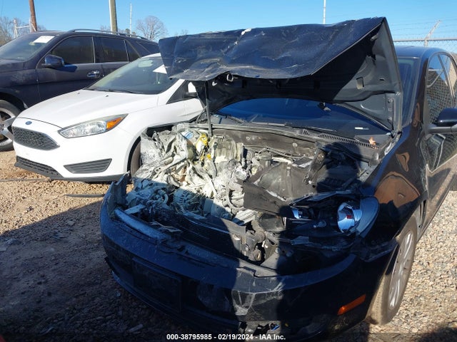 WVWDB7AJ8EW008525 Volkswagen Golf 2.5l