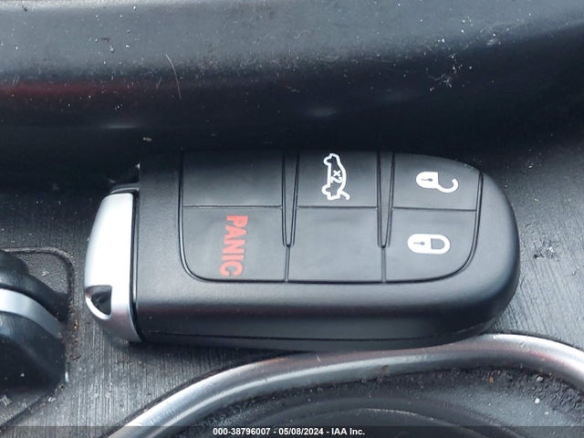 Chrysler 200 Limited 2015 1C3CCCAB7FN619507 Image 11