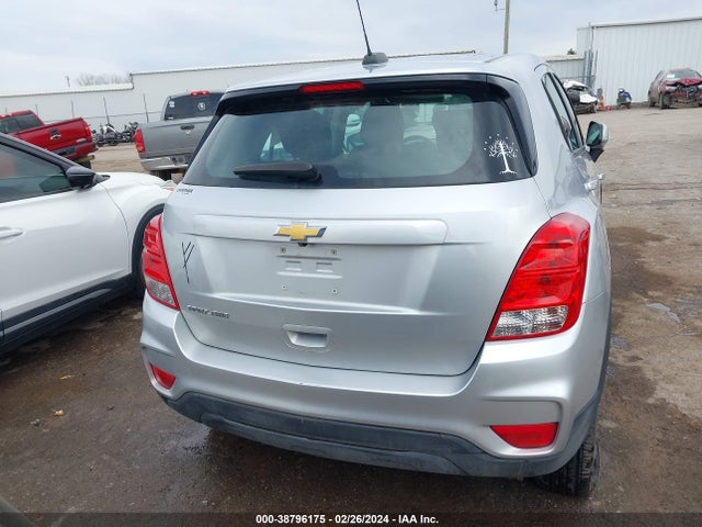 Chevrolet TRAX LS 2018 KL7CJNSB9JB566540 Image 16