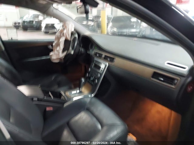 2010 VOLVO S80 3.2 VIN: YV1960AS1A1120112
