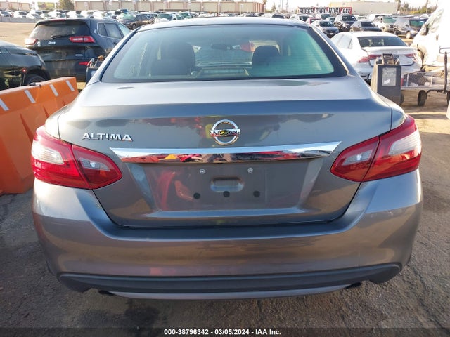 Nissan Altima 2.5 S 2018 1N4AL3AP8JC284007 Image 16