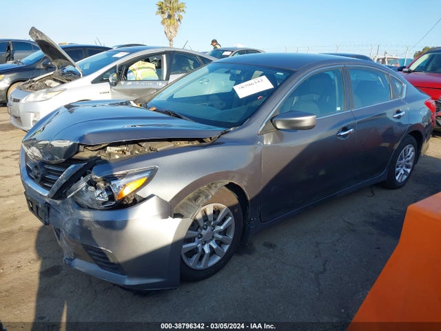 Nissan Altima 2.5 S 2018 1N4AL3AP8JC284007 Image 2