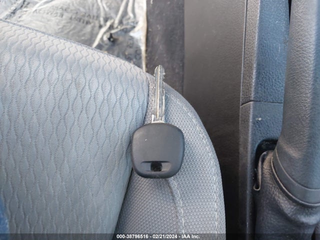 Toyota COROLLA LE 2016 5YFBURHE7GP434529 Image 11