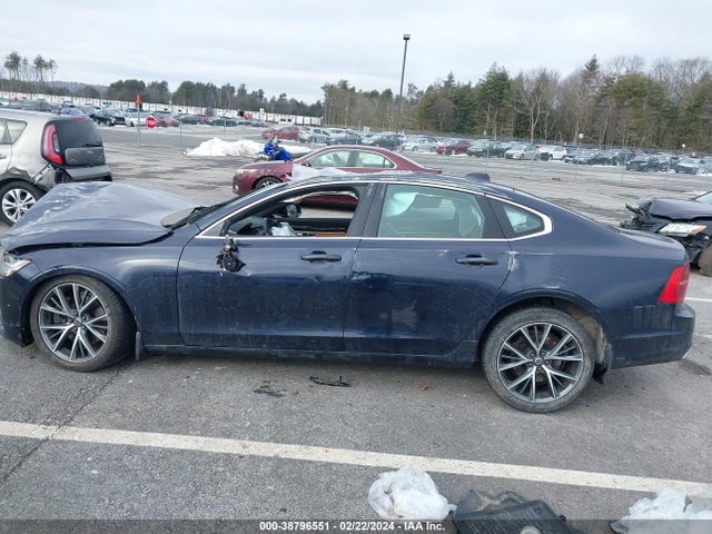 YV1A22MK4H1015297 Volvo S90 T6 Momentum