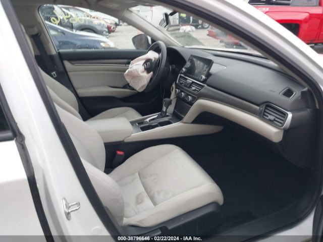 1HGCV1F17JA041307 Honda ACCORD LX