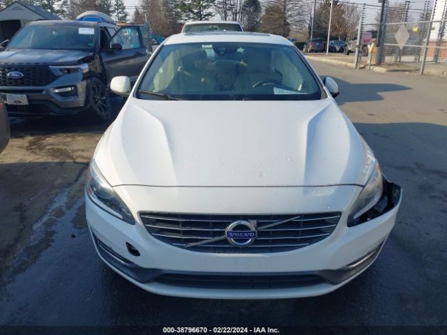 YV140MFB0F2299997 Volvo S60 T5 Premier