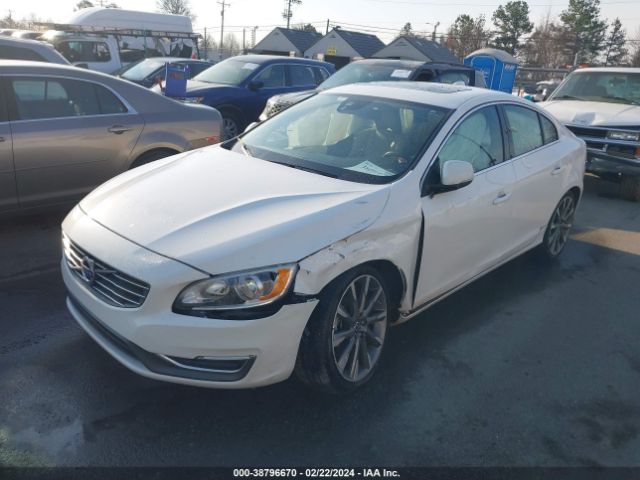 YV140MFB0F2299997 Volvo S60 T5 Premier