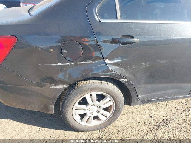 Chevrolet Sonic Lt Auto 2014 1G1JC5SGXE4168515 Image 12