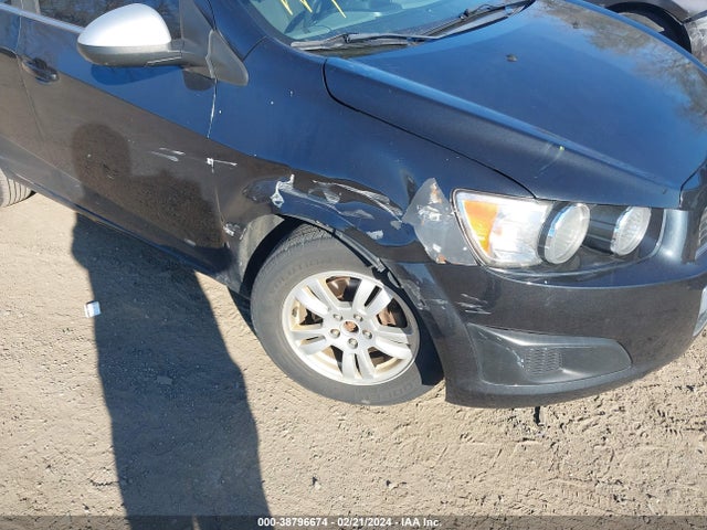 Chevrolet Sonic Lt Auto 2014 1G1JC5SGXE4168515 Image 6