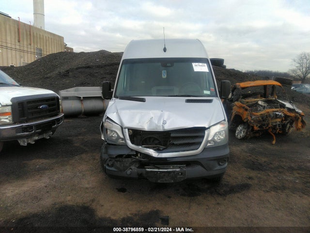 Mercedes-Benz Sprinter 2500 High Roof 2014 WD3PE8DC7E5842812 Image 12