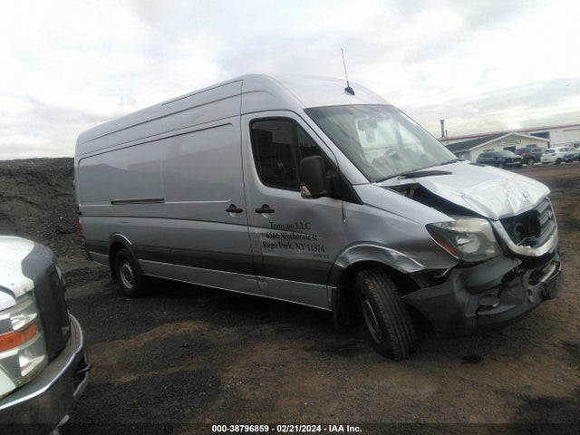 Mercedes-Benz Sprinter 2500 High Roof 2014 WD3PE8DC7E5842812 Image 13