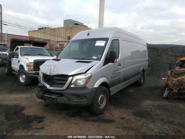 WD3PE8DC7E5842812 Mercedes-Benz Sprinter 2500 High Roof