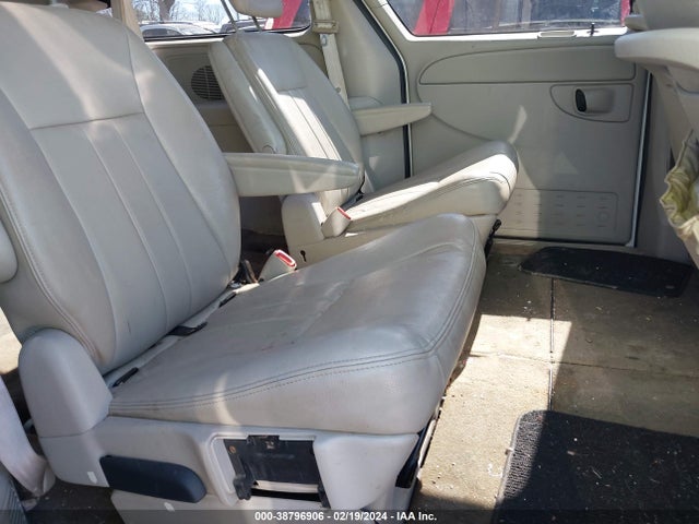 2005 CHRYSLER TOWN & COUNTRY TOURING VIN: 2C4GP54L75R125389