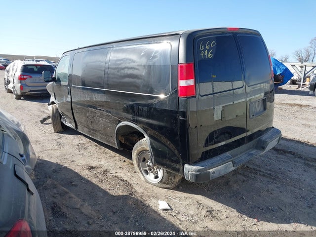 Chevrolet Express 2500 Work Van 2019 1GCWGAFP0K1228836 Image 3