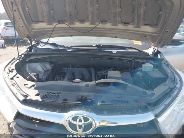 Toyota Highlander Xle V6 2016 5TDJKRFH8GS306158 Image 10