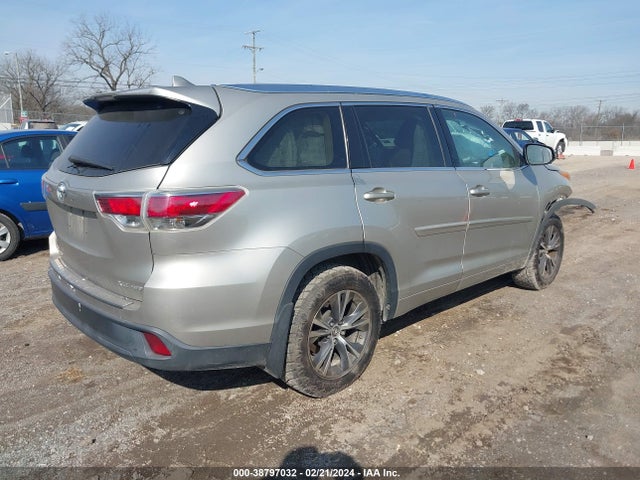 Toyota Highlander Xle V6 2016 5TDJKRFH8GS306158 Image 4