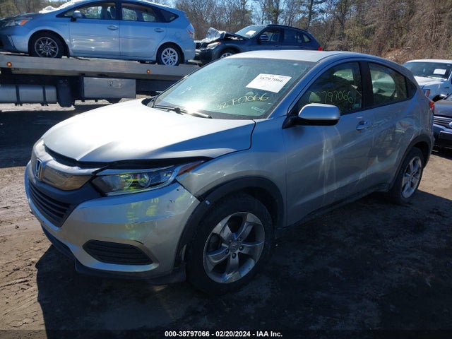 Honda HR-V LX 2019 3CZRU6H37KG700748 Image 2